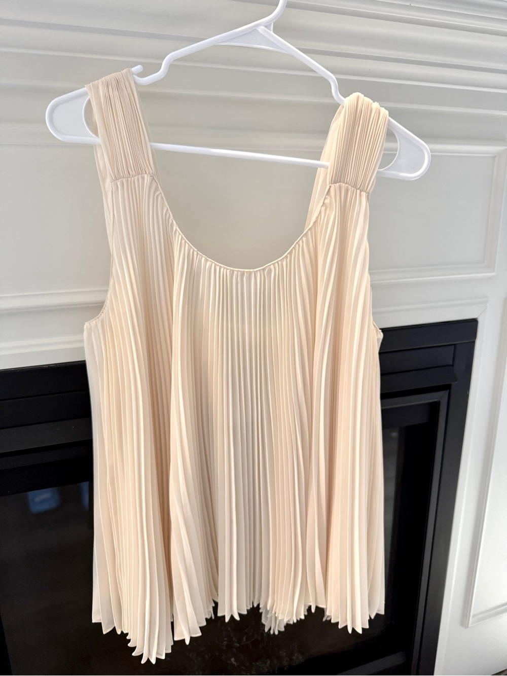 Pleated Top - Picture 3 of 8